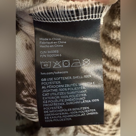 ❤️❤️NWT ❤️H&M Plaid Sherpa Shacket Size Small - Picture 6 of 8